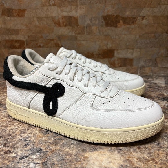 John Geiger GF-01 Black Chenille Size 11 - Picture 1 of 9